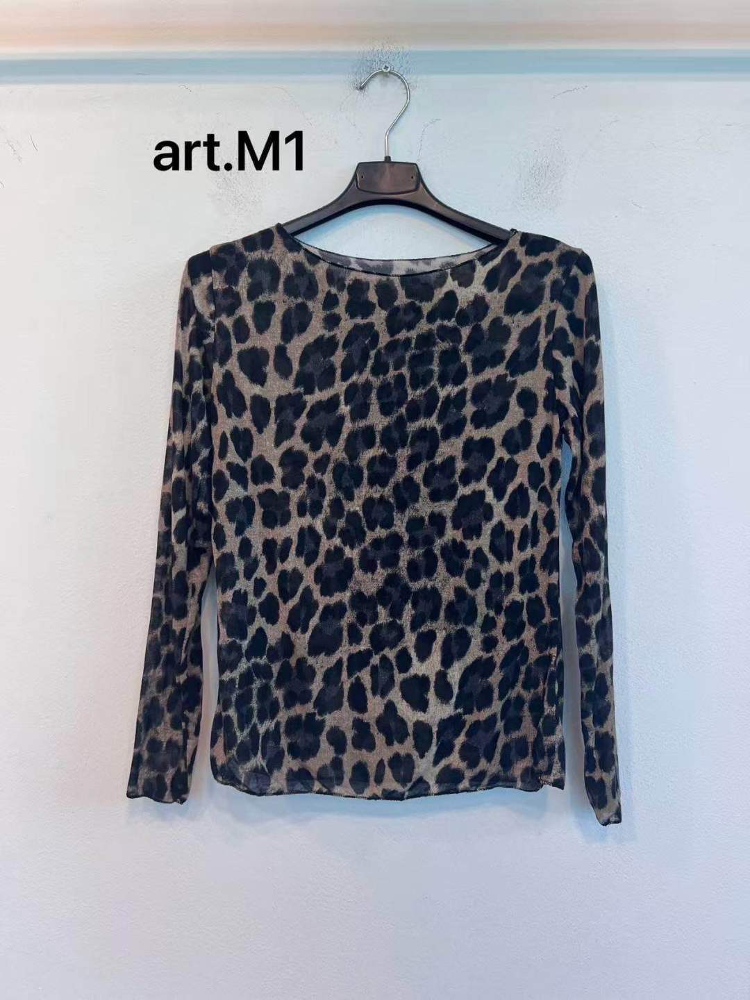 Blúzka s leopardím vzorom