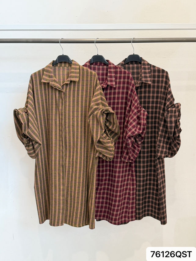 Voľné košeľové minišaty