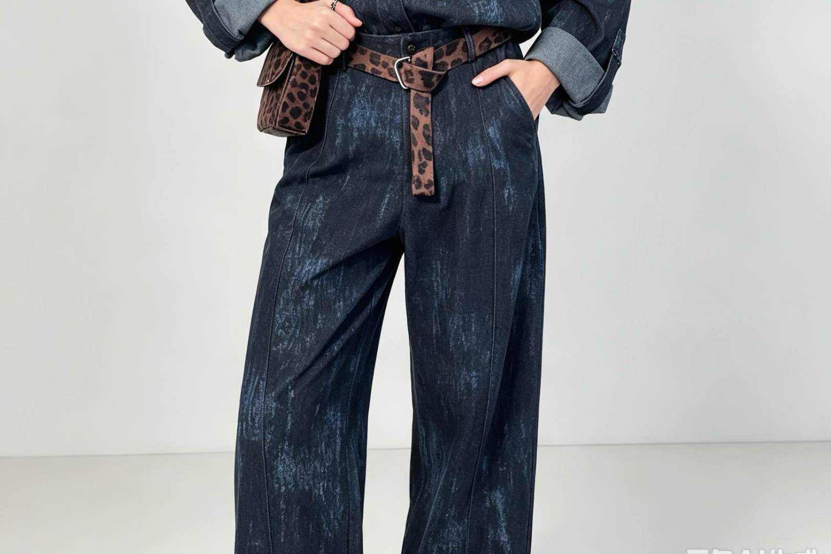 Nohavice Wide Leg s Opaskom